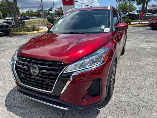 Scarlet Ember Tintcoat 2021 Nissan Kicks SV
