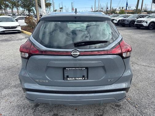 2023 Nissan Kicks SV