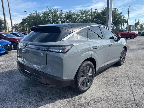 2025 Nissan Murano SL