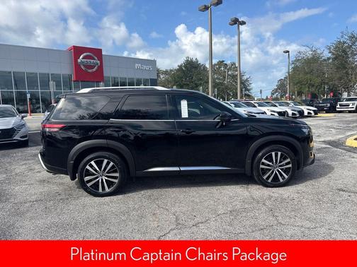 2025 Nissan Pathfinder Platinum FWD