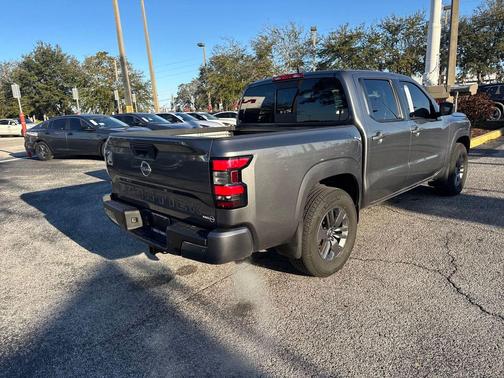 2025 Nissan Frontier SV