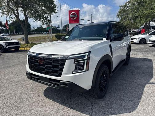 Aspen White/Super Black 2026 Nissan Armada PRO-4X