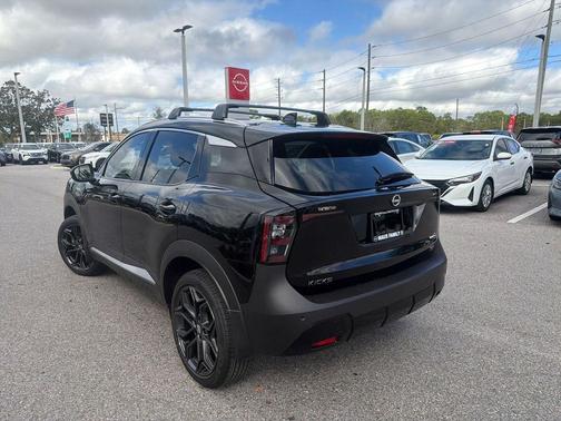 Super Black 2026 Nissan Kicks SR