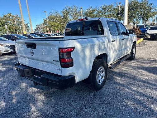 2024 Nissan Frontier S