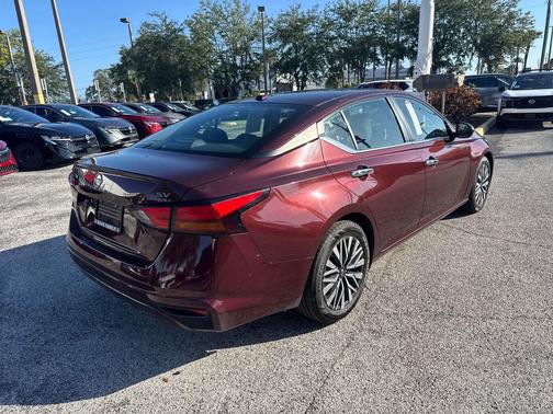 Garnet Pearl Metallic 2024 Nissan Altima 2.5 SV