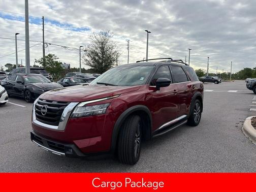 Scarlet Ember Tintcoat/Super Black 2022 Nissan Pathfinder Platinum 2WD
