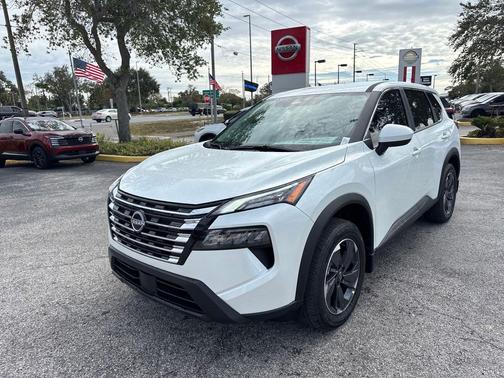 2026 Nissan Rogue SV