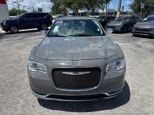Ceramic Grey Clearcoat 2018 Chrysler 300 Limited