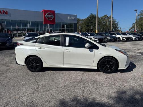 2017 Toyota Prius Four