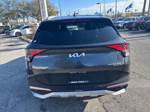 2024 Kia Sportage EX