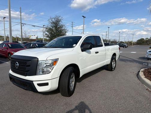 Glacier White 2022 Nissan Titan S