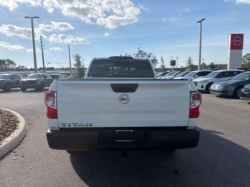 Glacier White 2022 Nissan Titan S