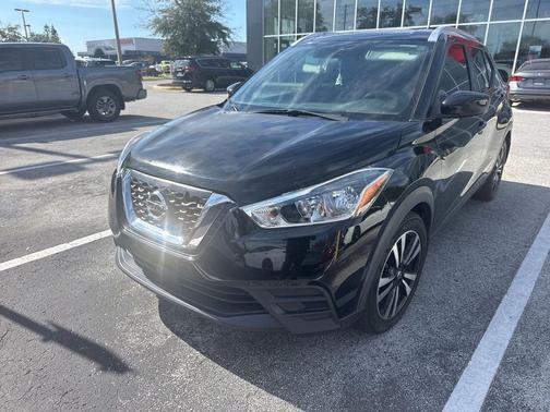 2020 Nissan Kicks SV