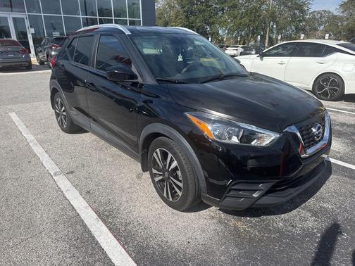 2020 Nissan Kicks SV