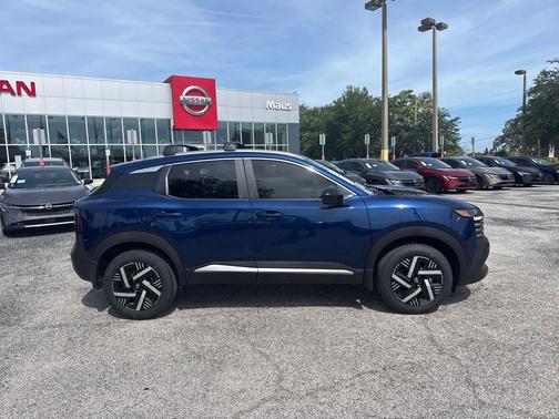 Deep Blue Pearl 2026 Nissan Kicks SV