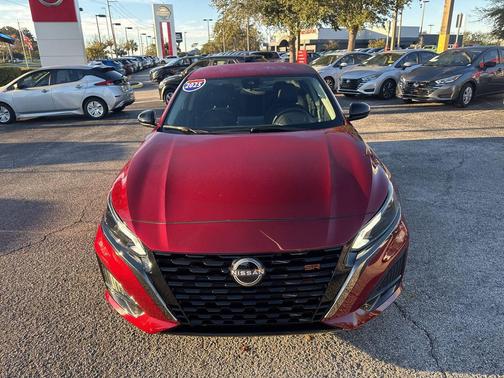 2025 Nissan Altima SR FWD