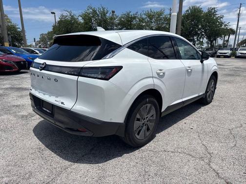 2025 Nissan Murano SL