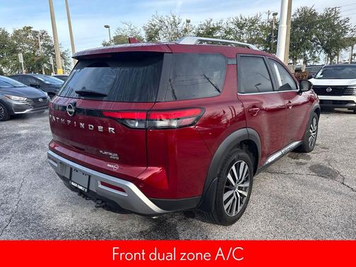 2022 Nissan Pathfinder Platinum 4WD