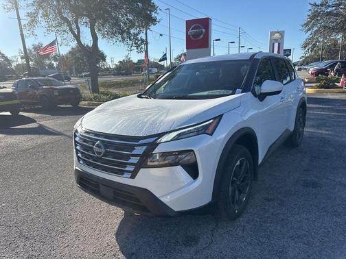 2026 Nissan Rogue SV
