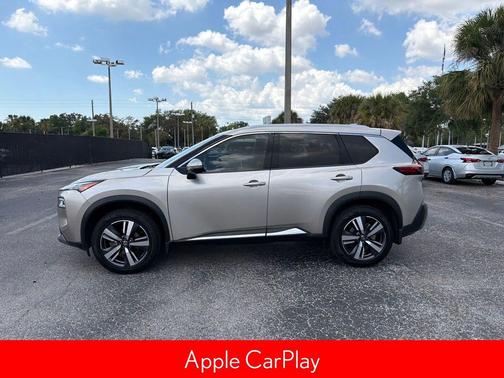 Champagne Silver Metallic 2021 Nissan Rogue SL