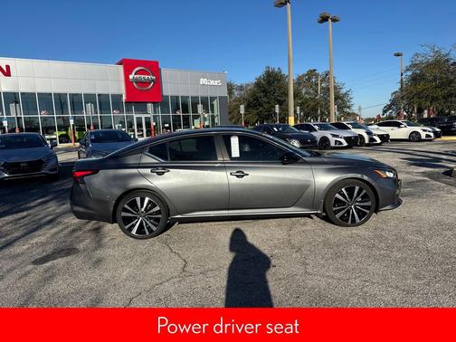 2020 Nissan Altima SR FWD