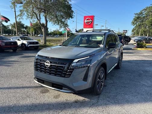 Boulder Gray Pearl 2026 Nissan Pathfinder Platinum