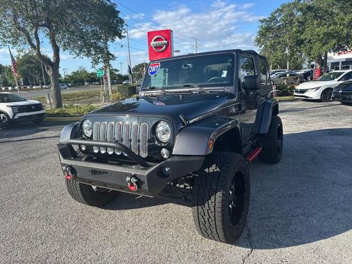 Granite Crystal Metallic Clearcoat 2017 Jeep Wrangler Sahara