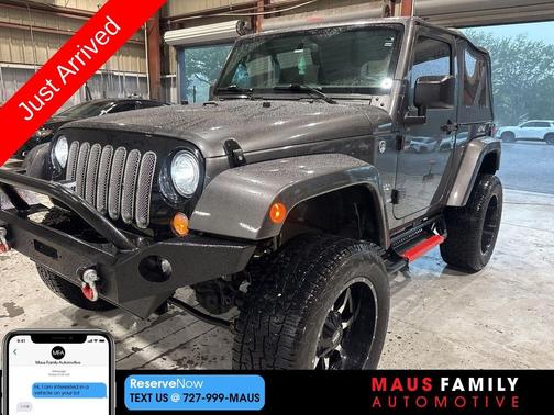 Granite Crystal Metallic Clearcoat 2017 Jeep Wrangler Sahara