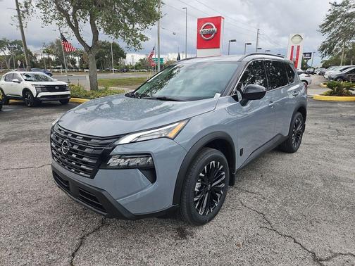 2026 Nissan Rogue Dark Armor