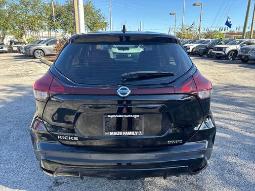 2021 Nissan Kicks S