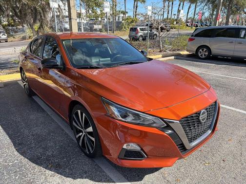 2020 Nissan Altima SR FWD