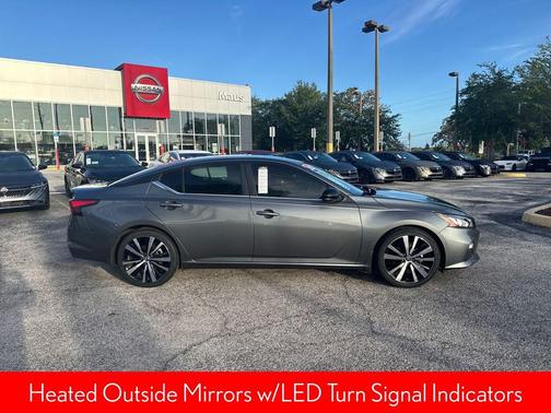 Gun Metallic 2021 Nissan Altima SR FWD