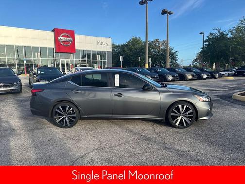 Gun Metallic 2021 Nissan Altima SR FWD
