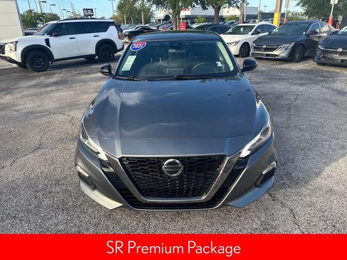 Gun Metallic 2021 Nissan Altima SR FWD