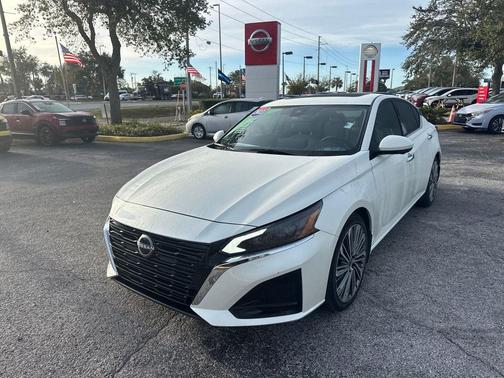 2023 Nissan Altima 2.5 SL