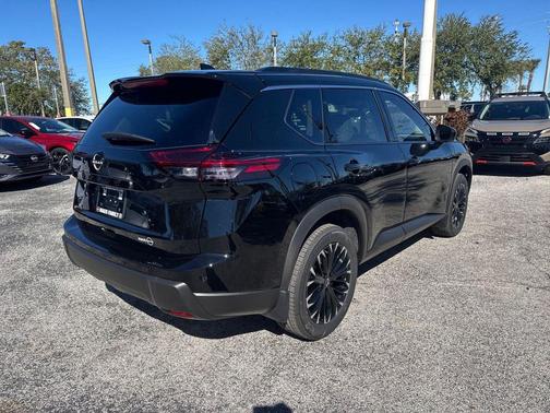 2026 Nissan Rogue Dark Armor