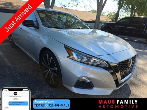 Brilliant Silver Metallic 2020 Nissan Altima SR FWD