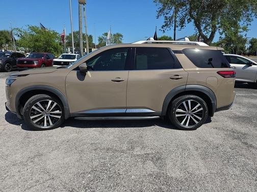 Baja Storm 2023 Nissan Pathfinder Platinum 4WD
