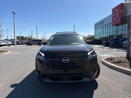 Super Black 2026 Nissan Pathfinder SL