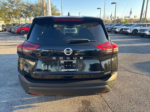 Super Black 2021 Nissan Rogue S