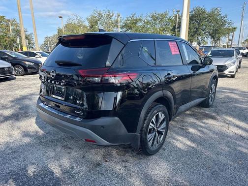 2022 Nissan Rogue SV