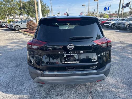 2022 Nissan Rogue SV