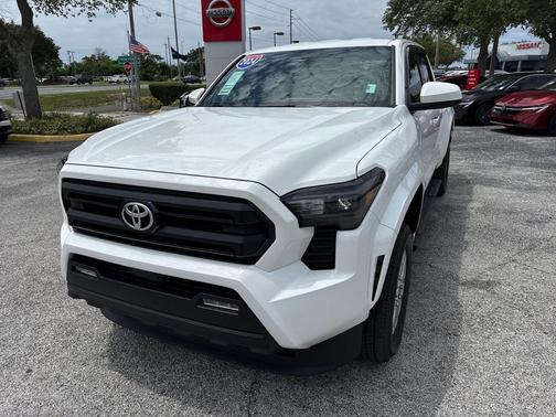 Ice Cap 2024 Toyota Tacoma SR5