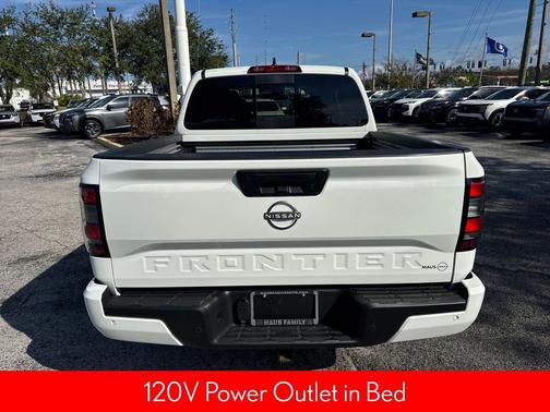 2025 Nissan Frontier SV