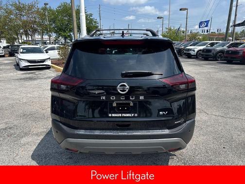 Super Black 2021 Nissan Rogue SV