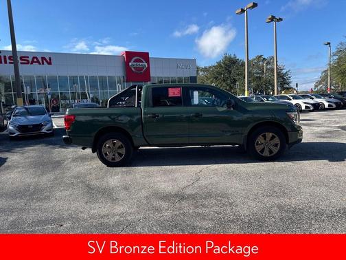 2024 Nissan Titan SV