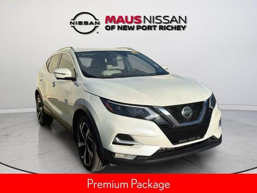 Pearl White Tricoat 2020 Nissan Rogue Sport SL