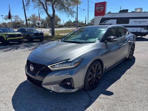 Gun Metallic 2023 Nissan Maxima SR Xtronic CVT
