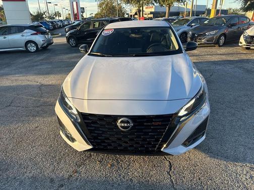 2025 Nissan Altima SR FWD