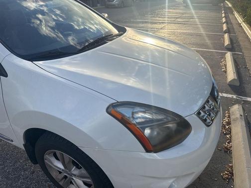 Pearl White 2015 Nissan Rogue Select S